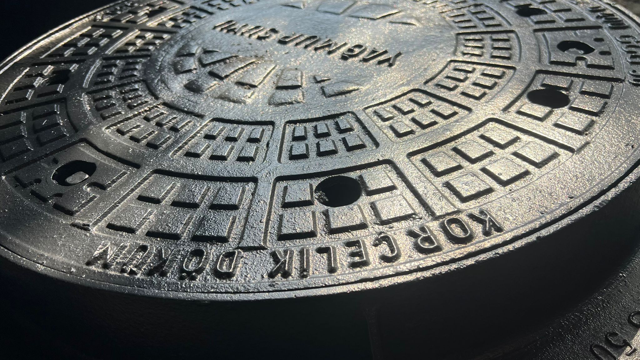 Menhol Rögar Kapakları